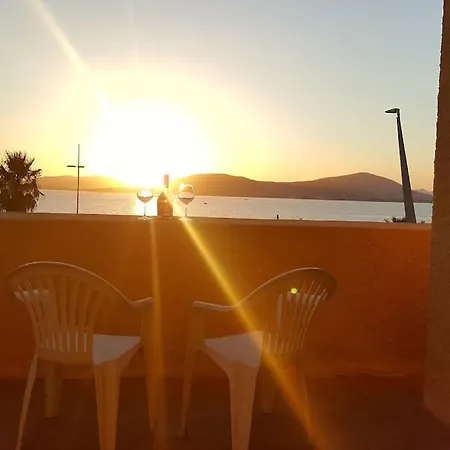 Apartment Seduti Di Fronte Al Mare