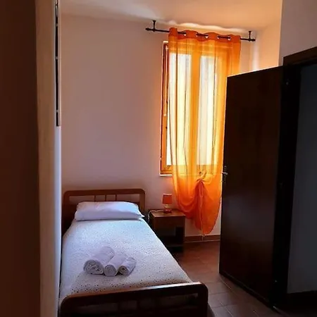 Seduti Di Fronte Al Mare Alghero