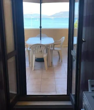 Seduti Di Fronte Al Mare Alguer